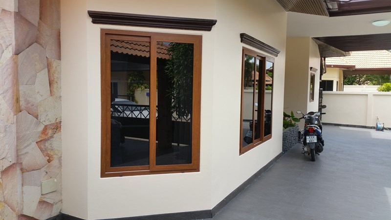 GALLERIES - 
